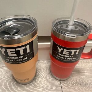 Yeti Rambler 25oz Red Travel Mug set